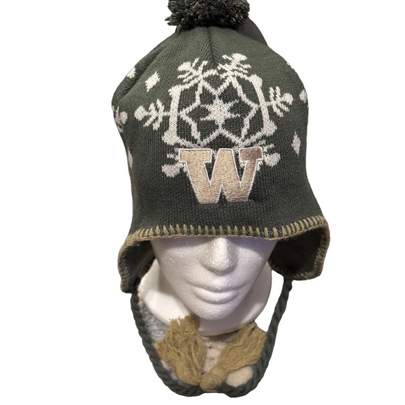 3 nwt Washington Huskies beanies with Pom Pom and tassels - Picture 3 of 3